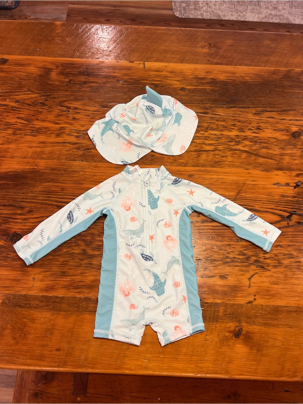 2 PCS SET! Tommy Bahama, Long Sleeve Rashguard with Matching Hat, Size 12 months